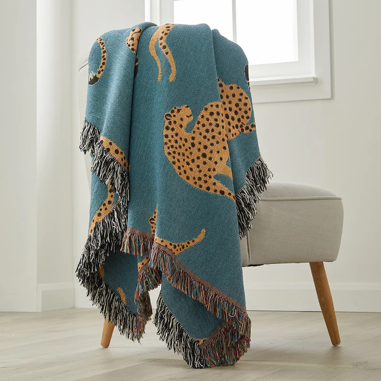Leopard design on a woven dropshipped blanket
