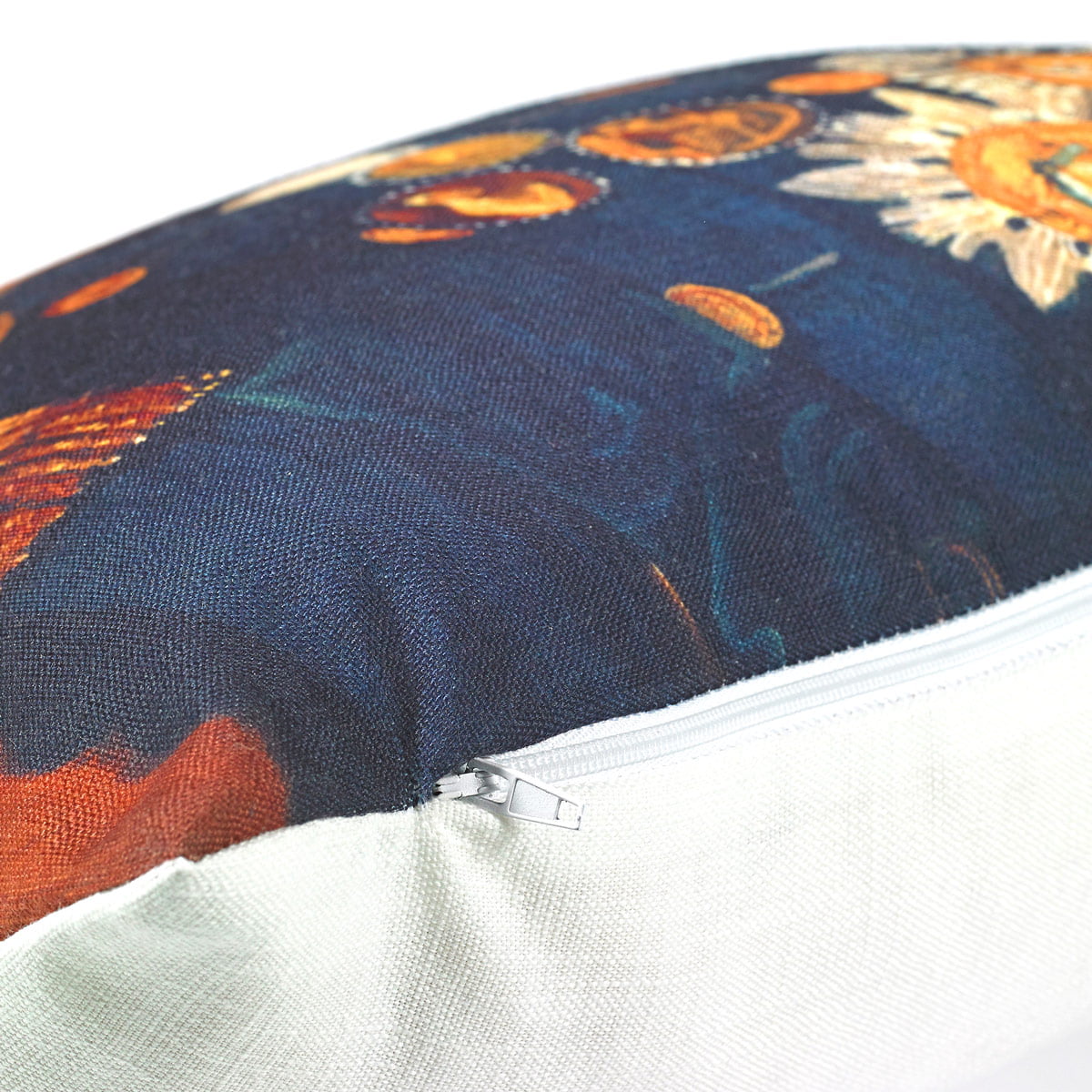 Linen cushion zip