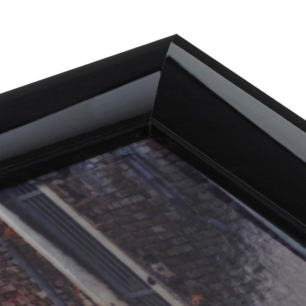 Gloss frames corner black